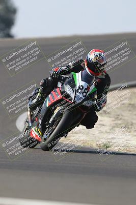 media/Nov-01-2025-TrackDaz (Sat) [[2b4d5192bc]]/A Group/12pm (Turn 2 (Outside)/